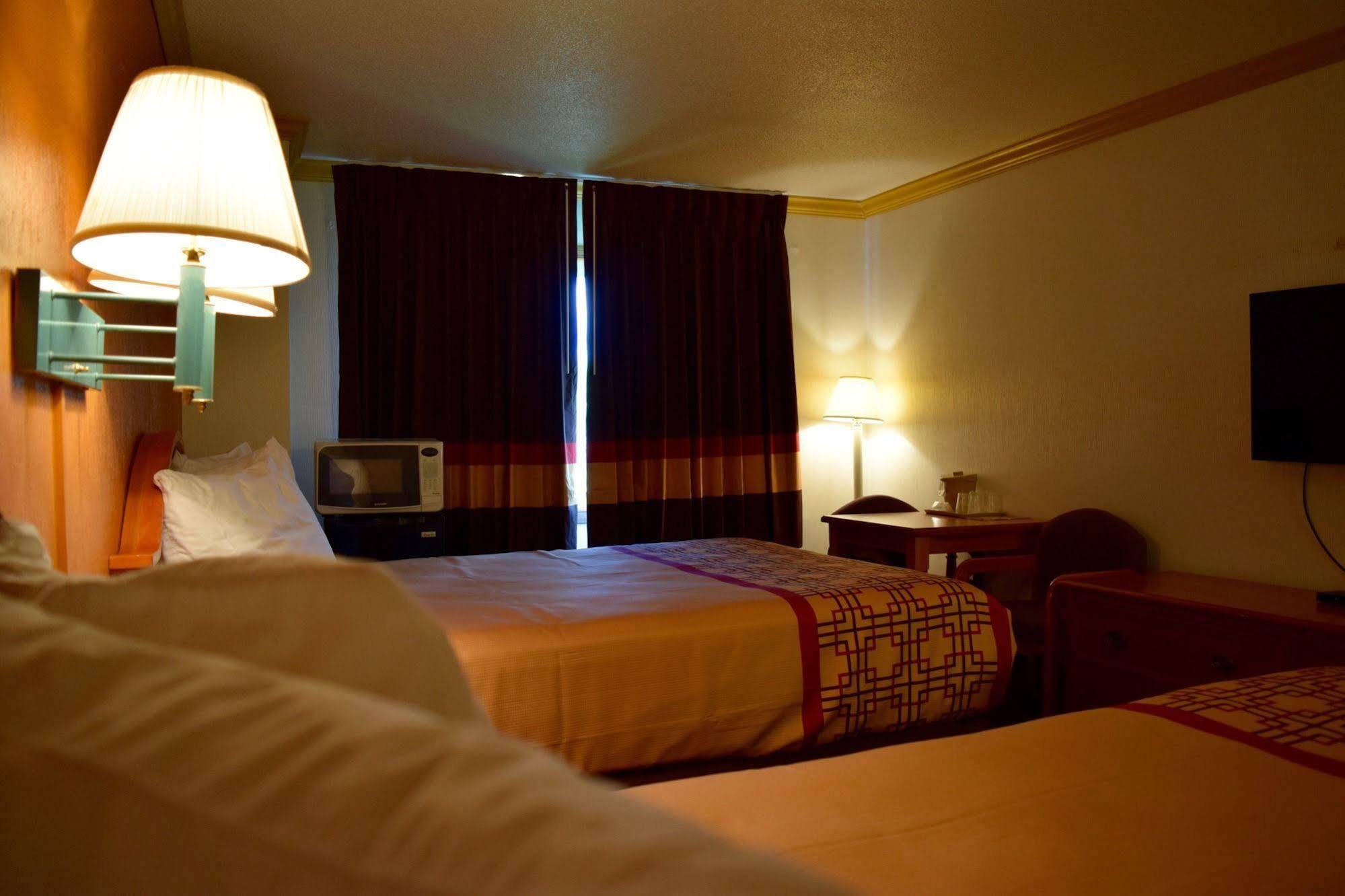 Snelling Motor Inn Mendota Esterno foto